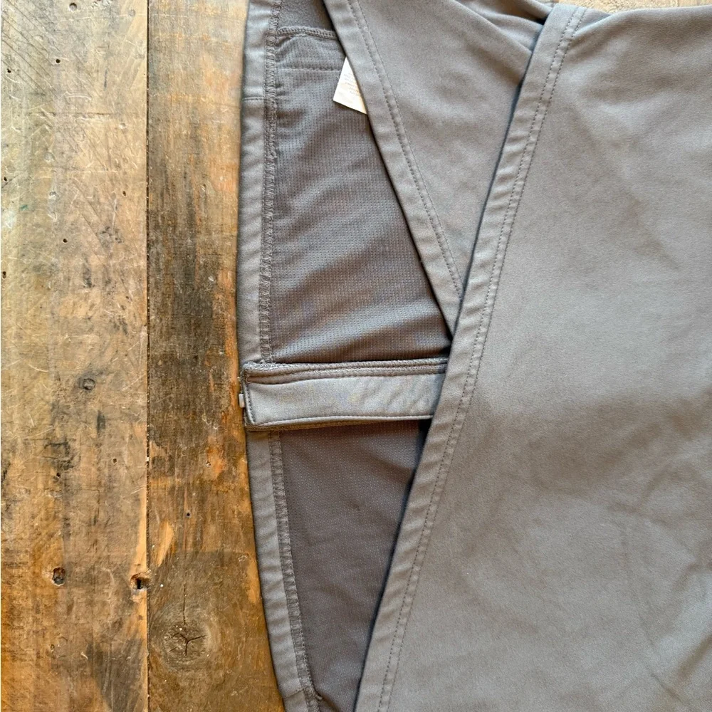 Fabletics Lightweight Jacket - Picture 5 of 8